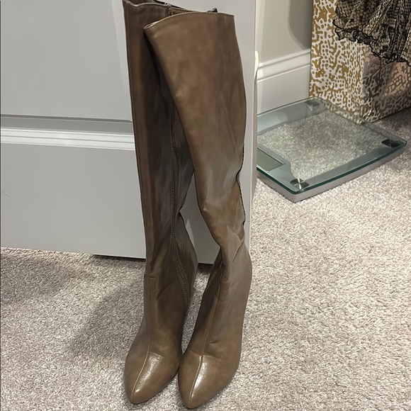 CL by Laundry Shoes - Elegant Brown Knee-High Women's Boots